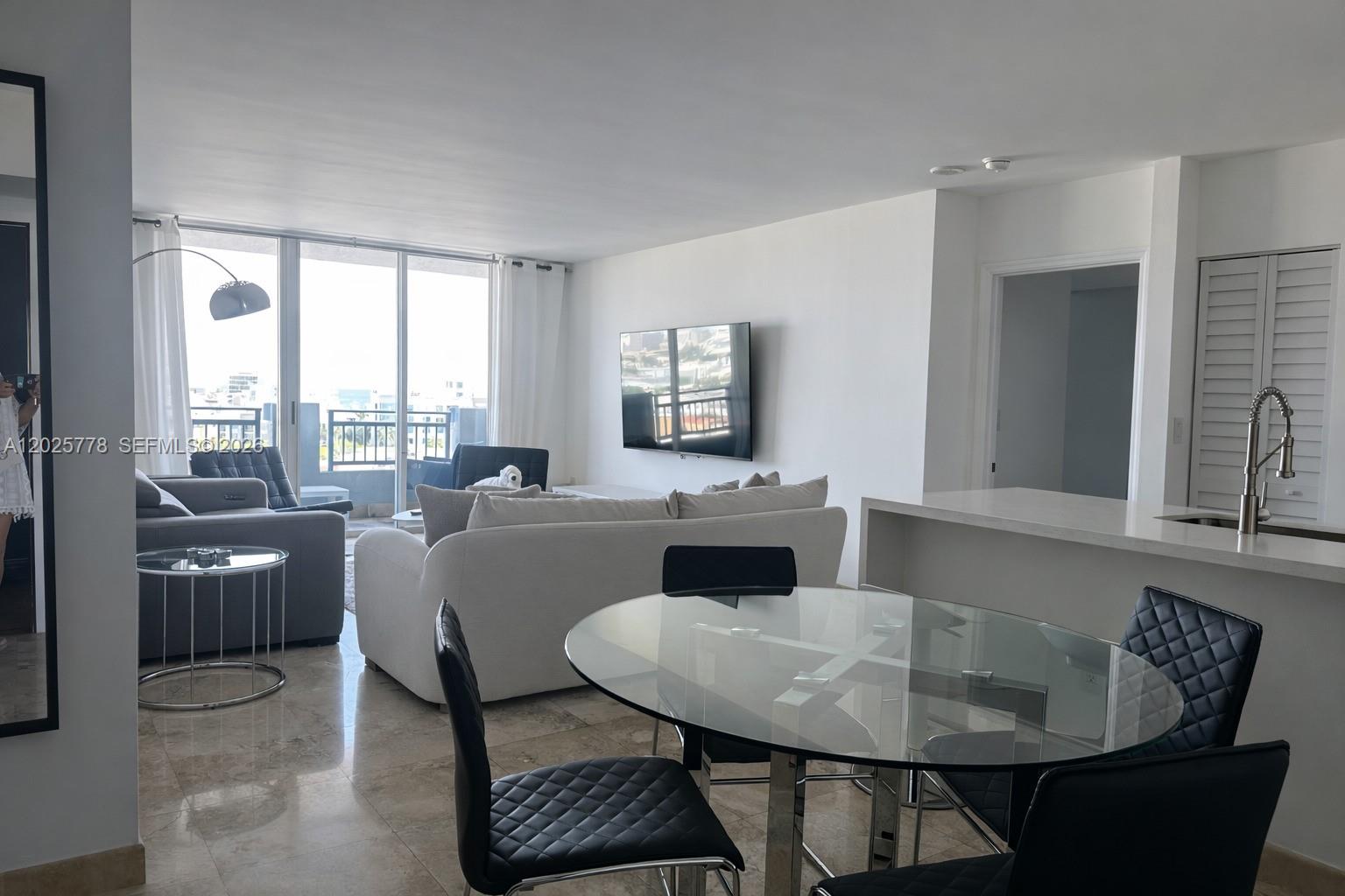 90 Alton Rd #1009, Miami Beach FL 33139