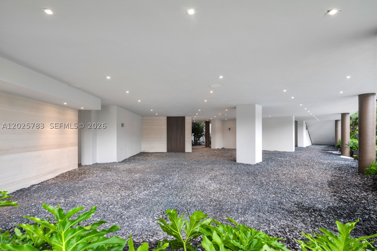 6941 Sunrise Ct, Coral Gables FL 33133