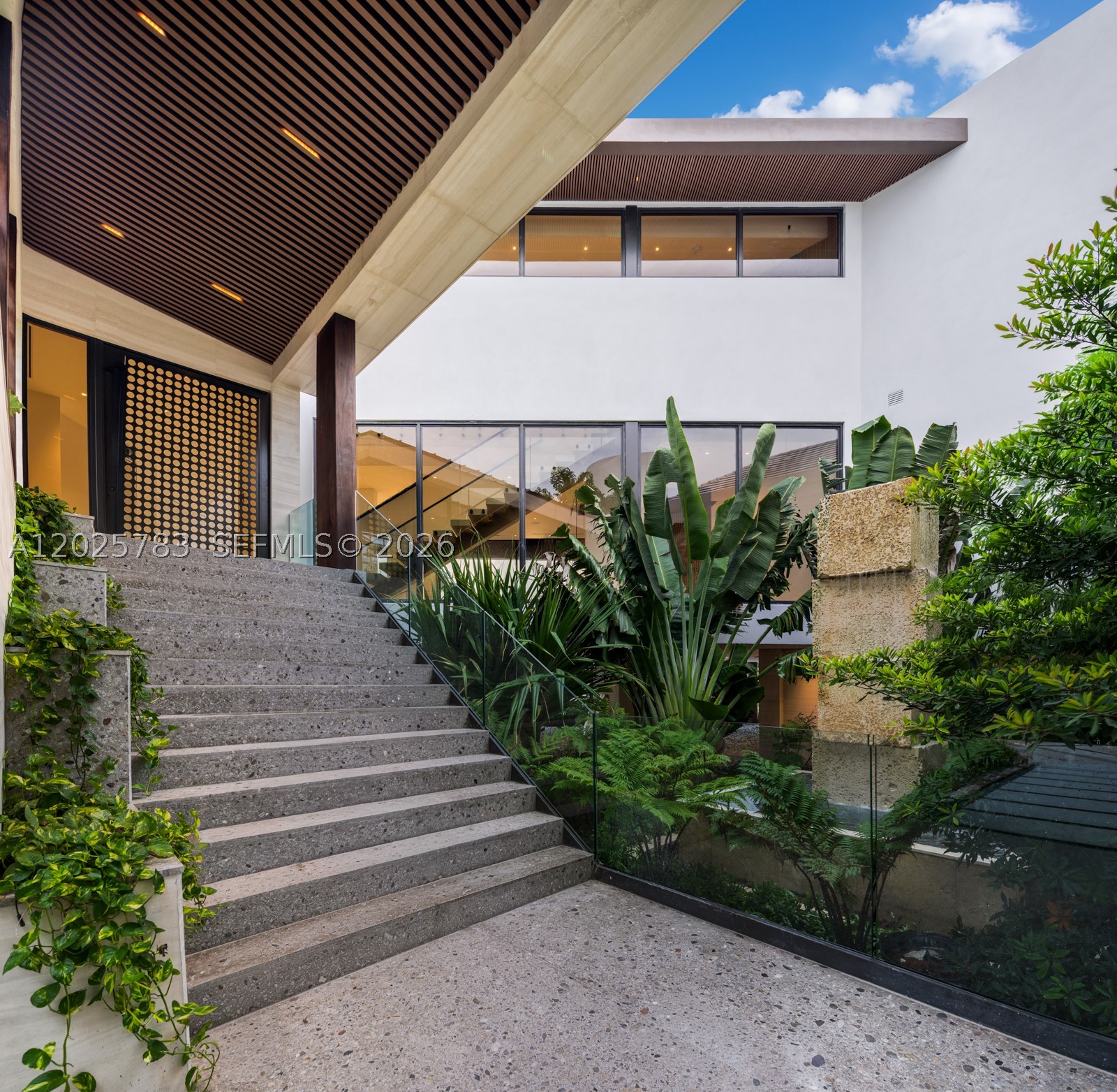 6941 Sunrise Ct, Coral Gables FL 33133