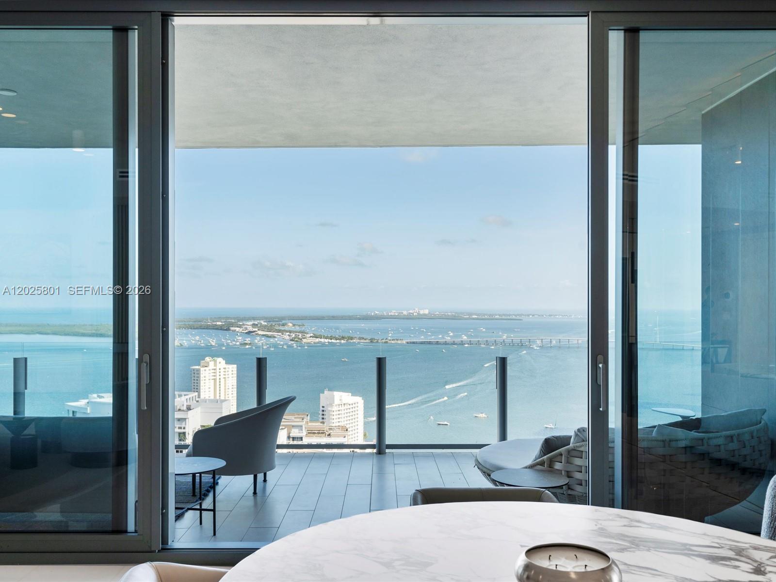 300 Biscayne Boulevard Way #4502E, Miami FL 33131