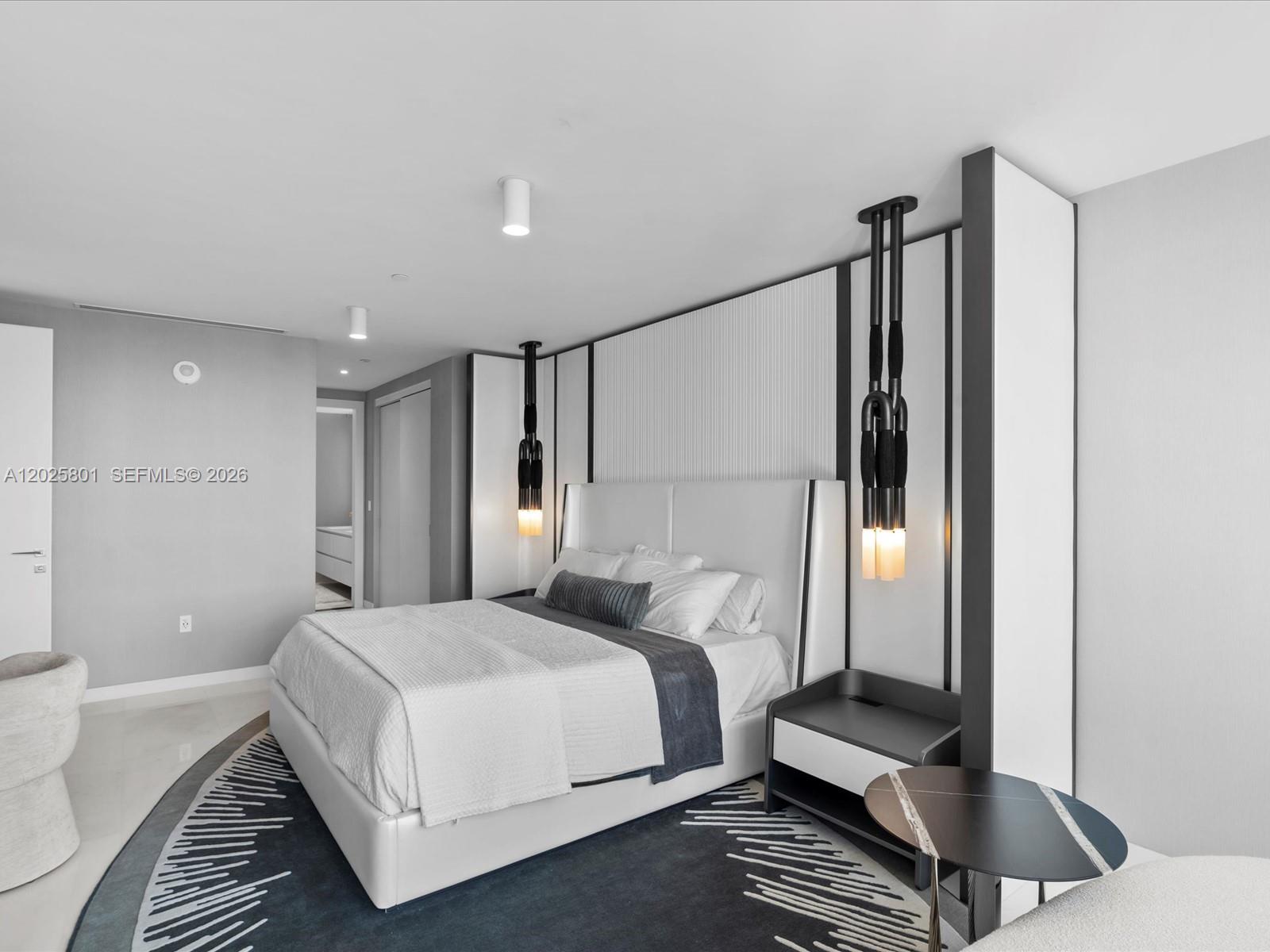 300 Biscayne Boulevard Way #4502E, Miami FL 33131