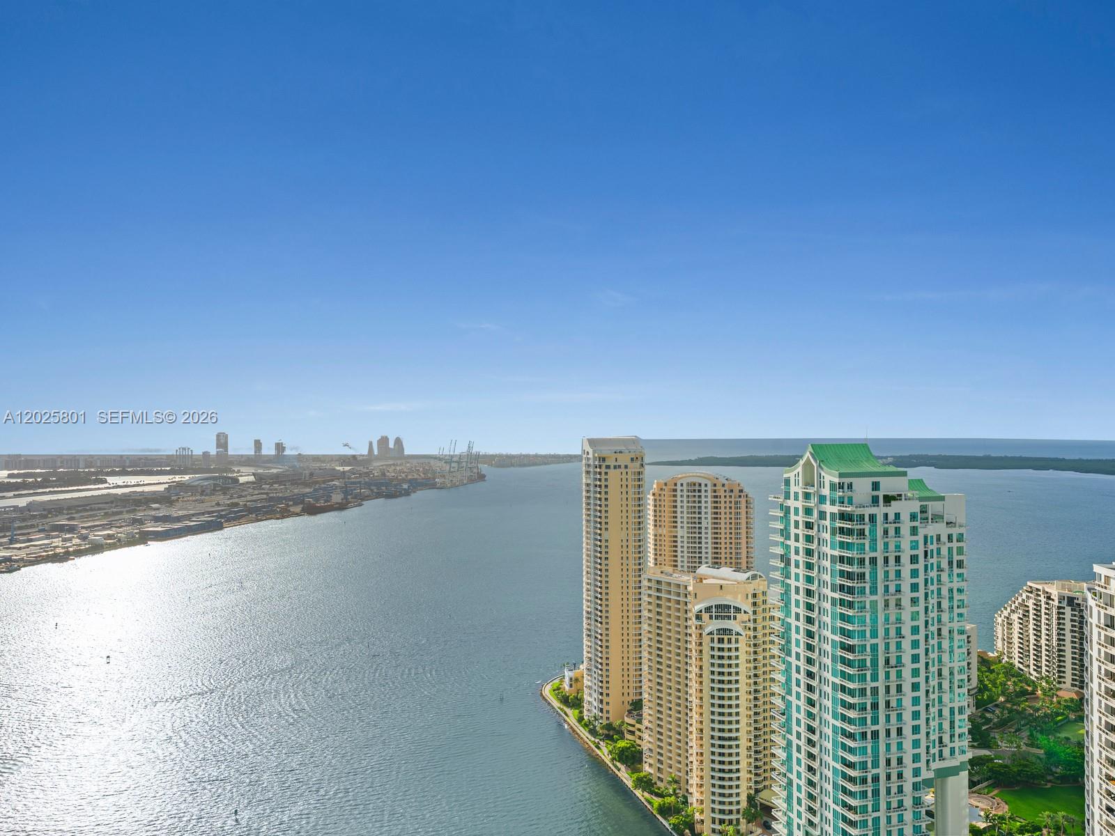 300 Biscayne Boulevard Way #4502E, Miami FL 33131