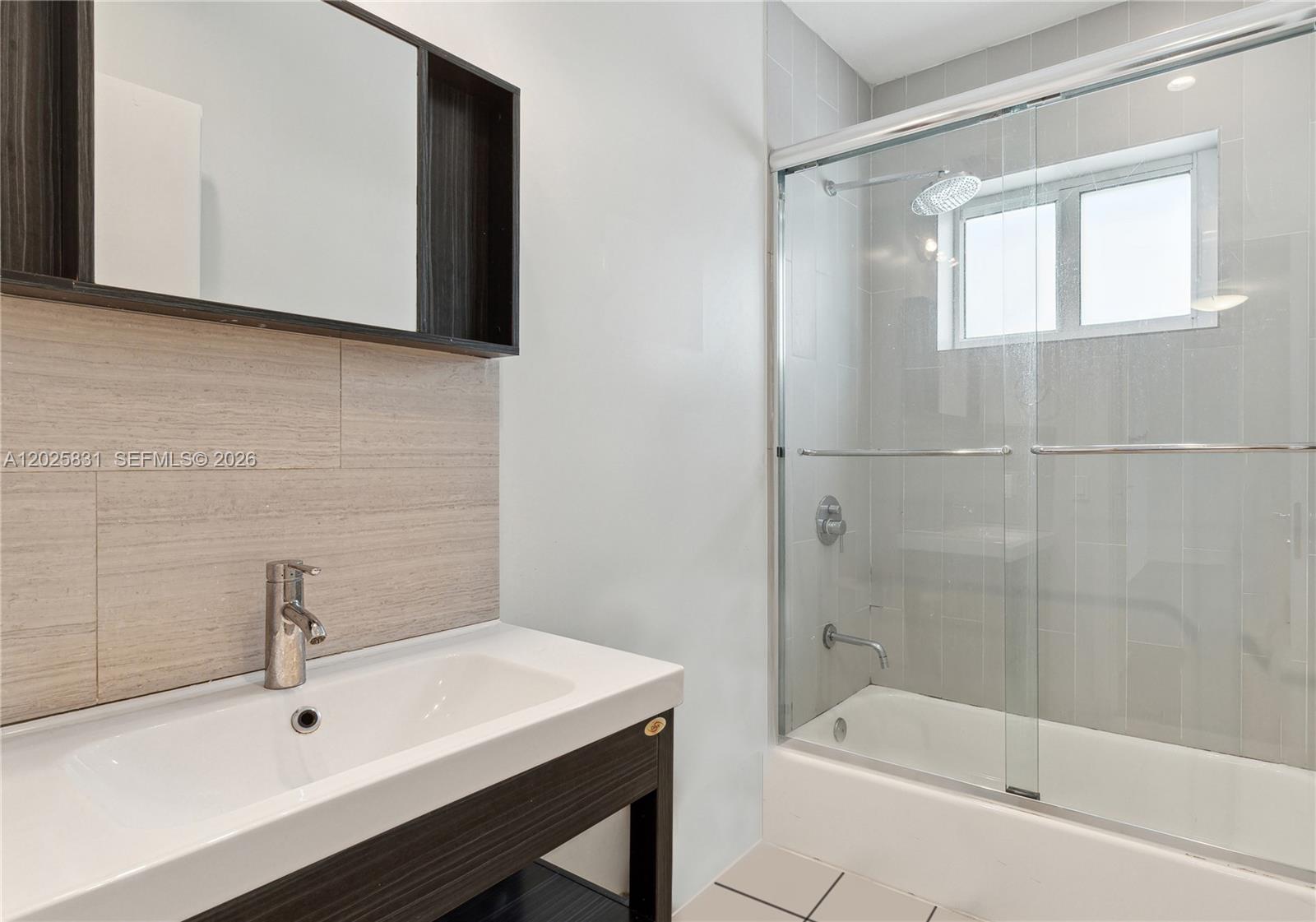 8501 Hawthorne Ave #4, Miami Beach FL 33141
