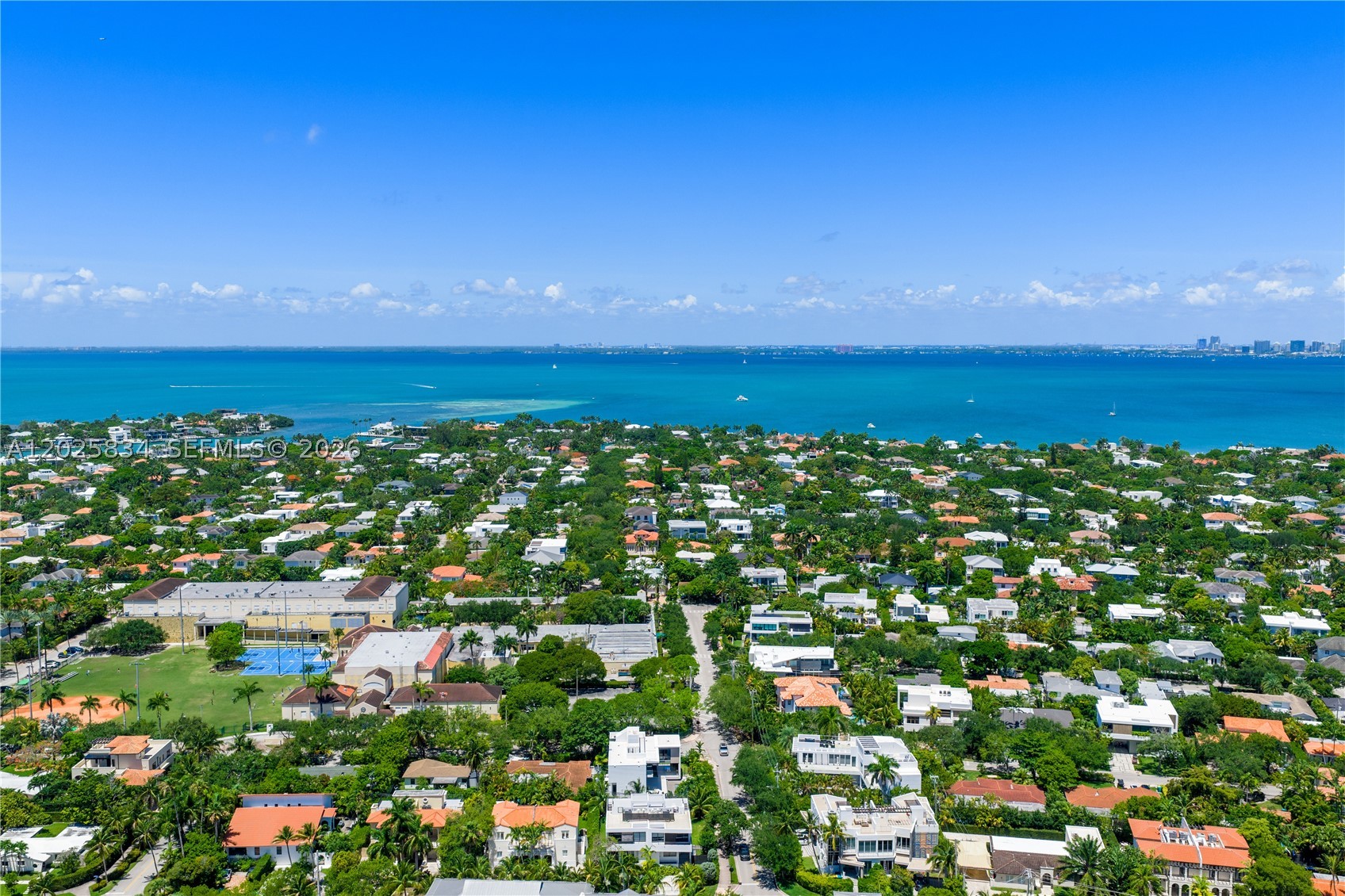571 Glenridge Rd, Key Biscayne FL 33149
