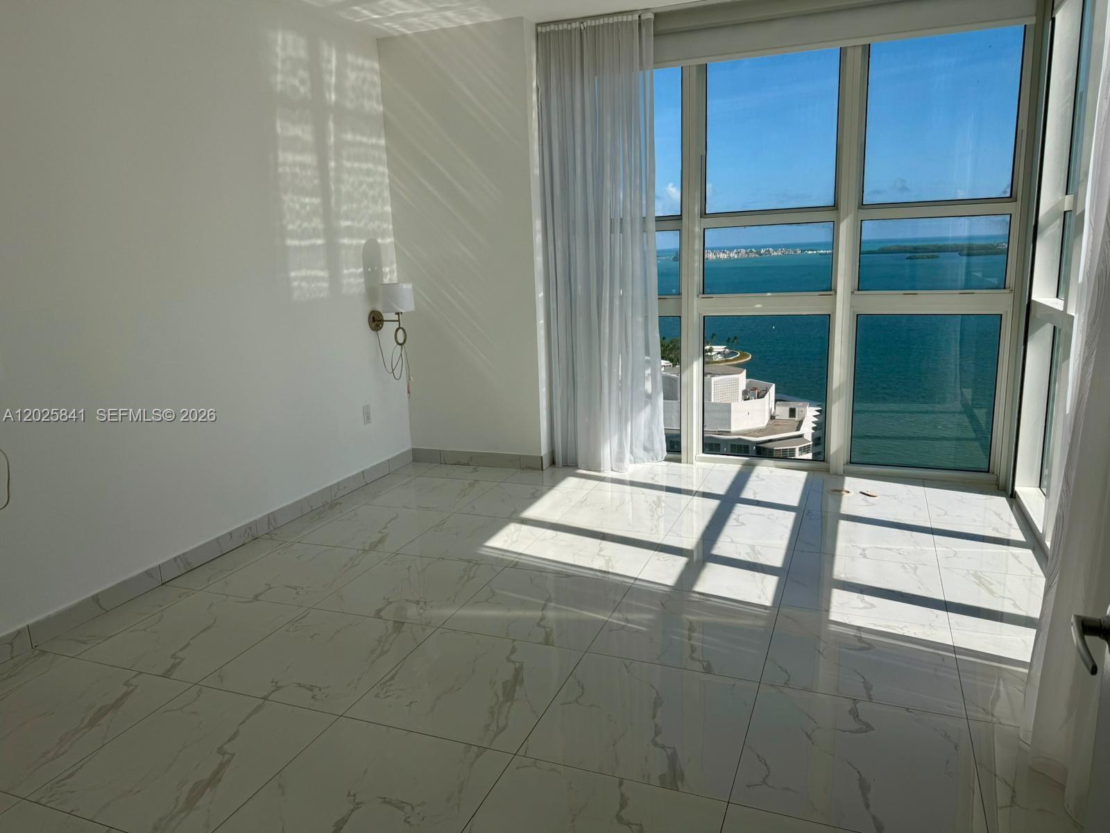 951 Brickell Ave #2810, Miami FL 33131