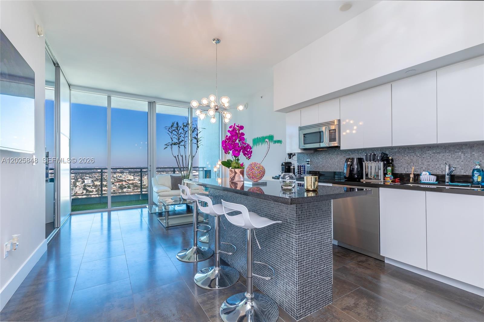 92 SW 3rd St #5108, Miami FL 33130
