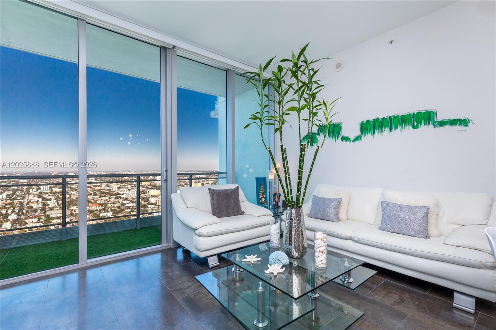 92 SW 3rd St #5108, Miami FL 33130