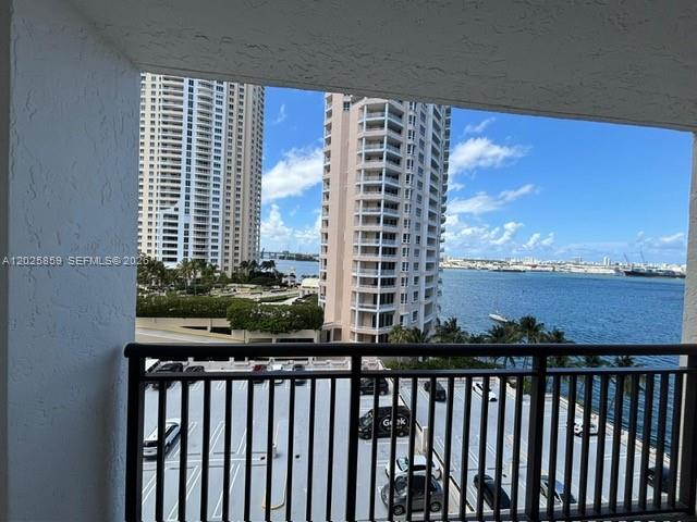 540 Brickell Key Dr #1024, Miami FL 33131