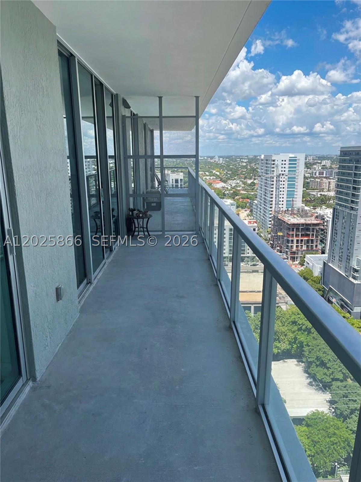 79 SW 12 ST #2911-S, Miami FL 33130