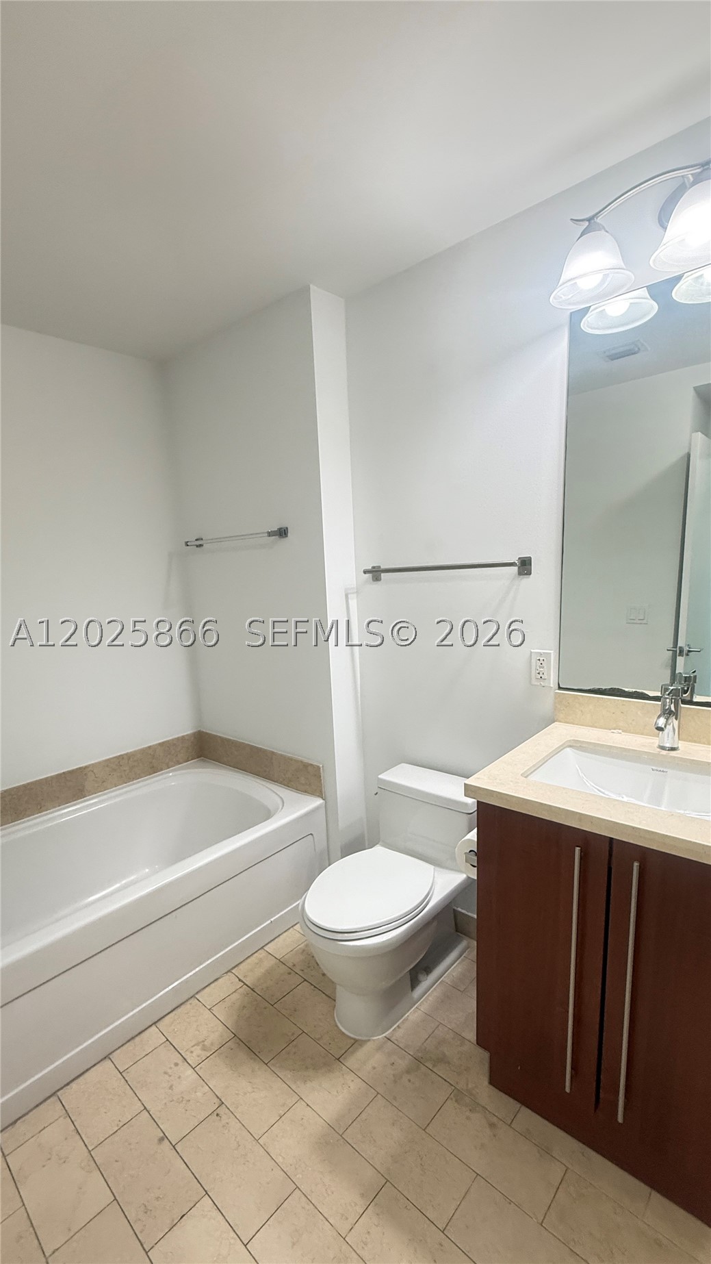 79 SW 12 ST #2911-S, Miami FL 33130