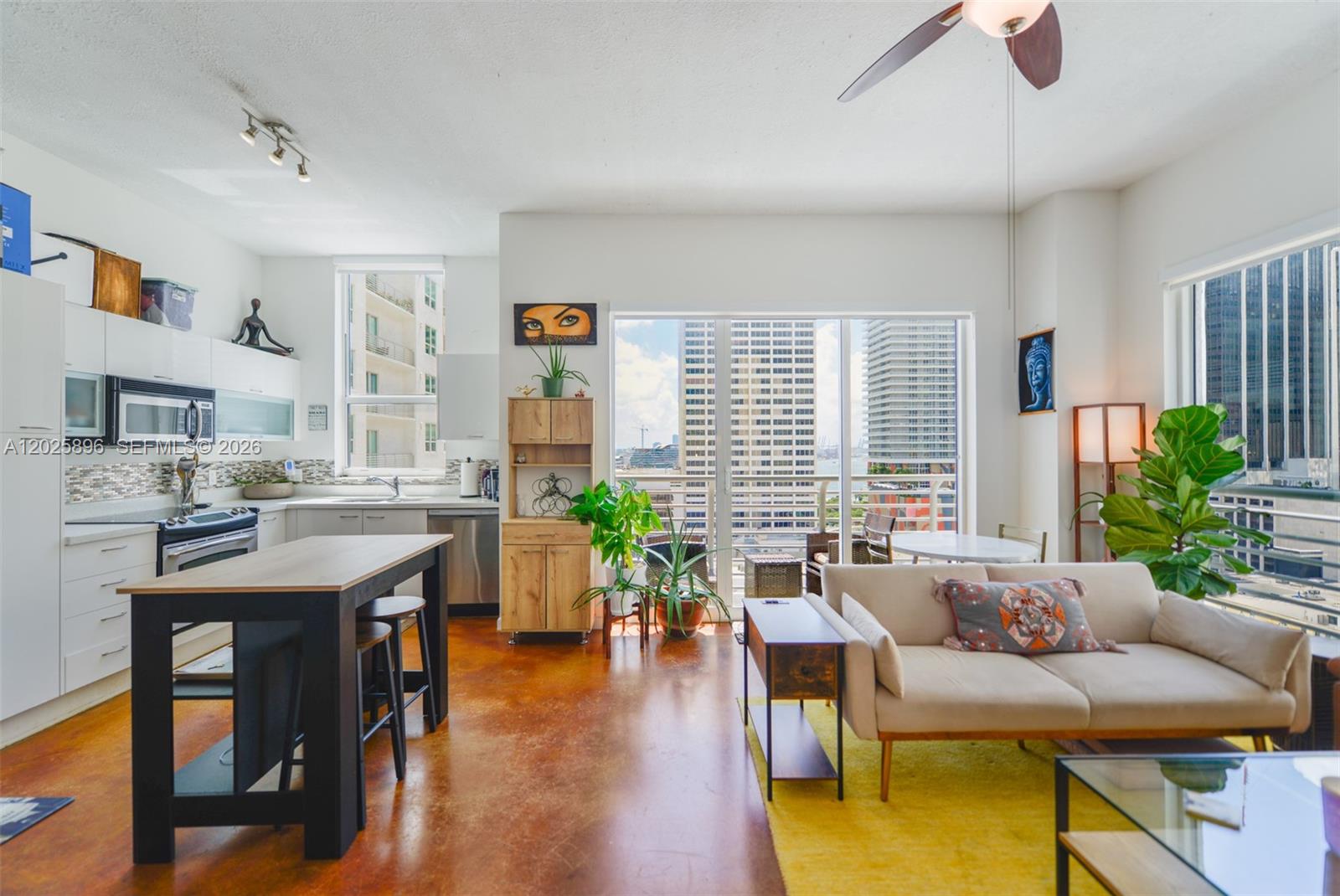 133 NE 2nd Ave #1512, Miami FL 33132