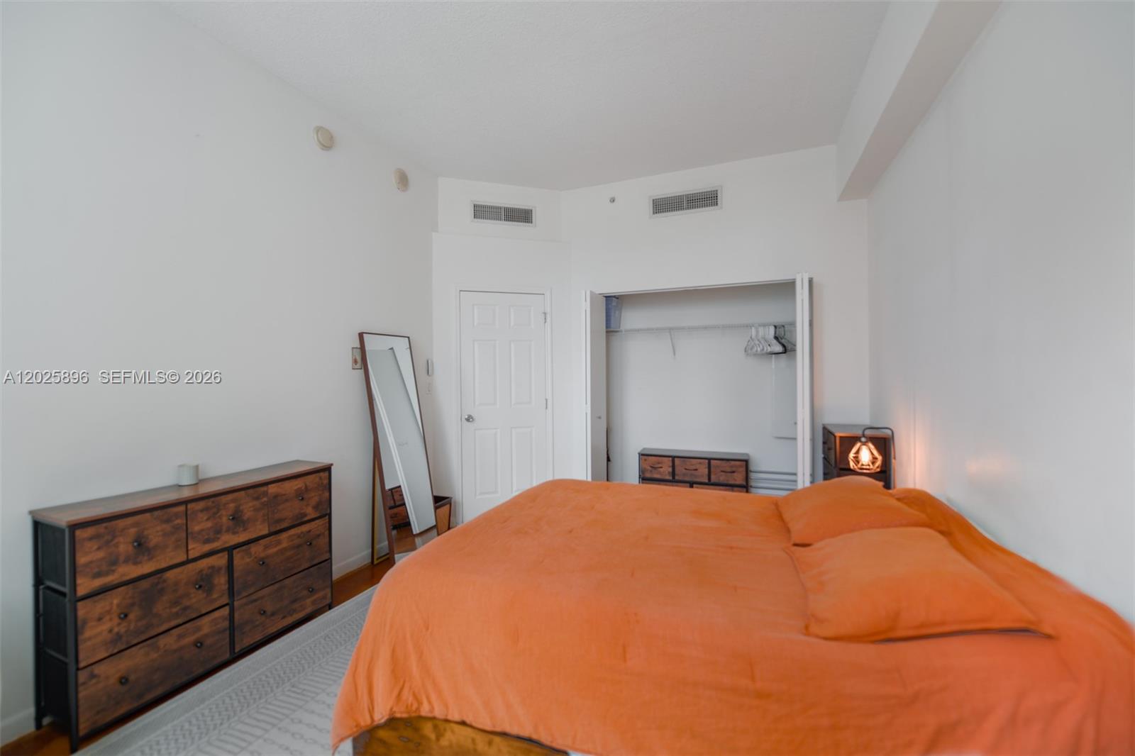 133 NE 2nd Ave #1512, Miami FL 33132