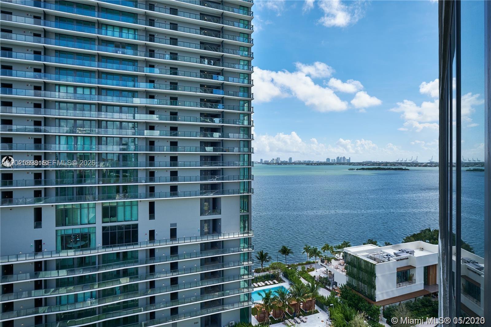 650 NE 32nd St #1208, Miami FL 33137