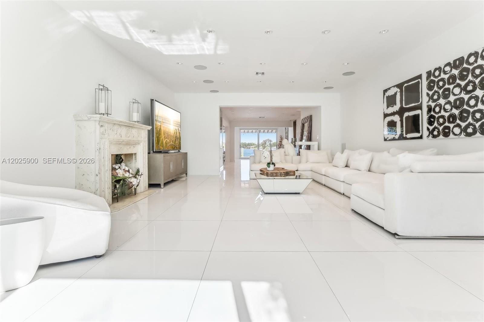 1231 Stillwater Dr, Miami Beach FL 33141