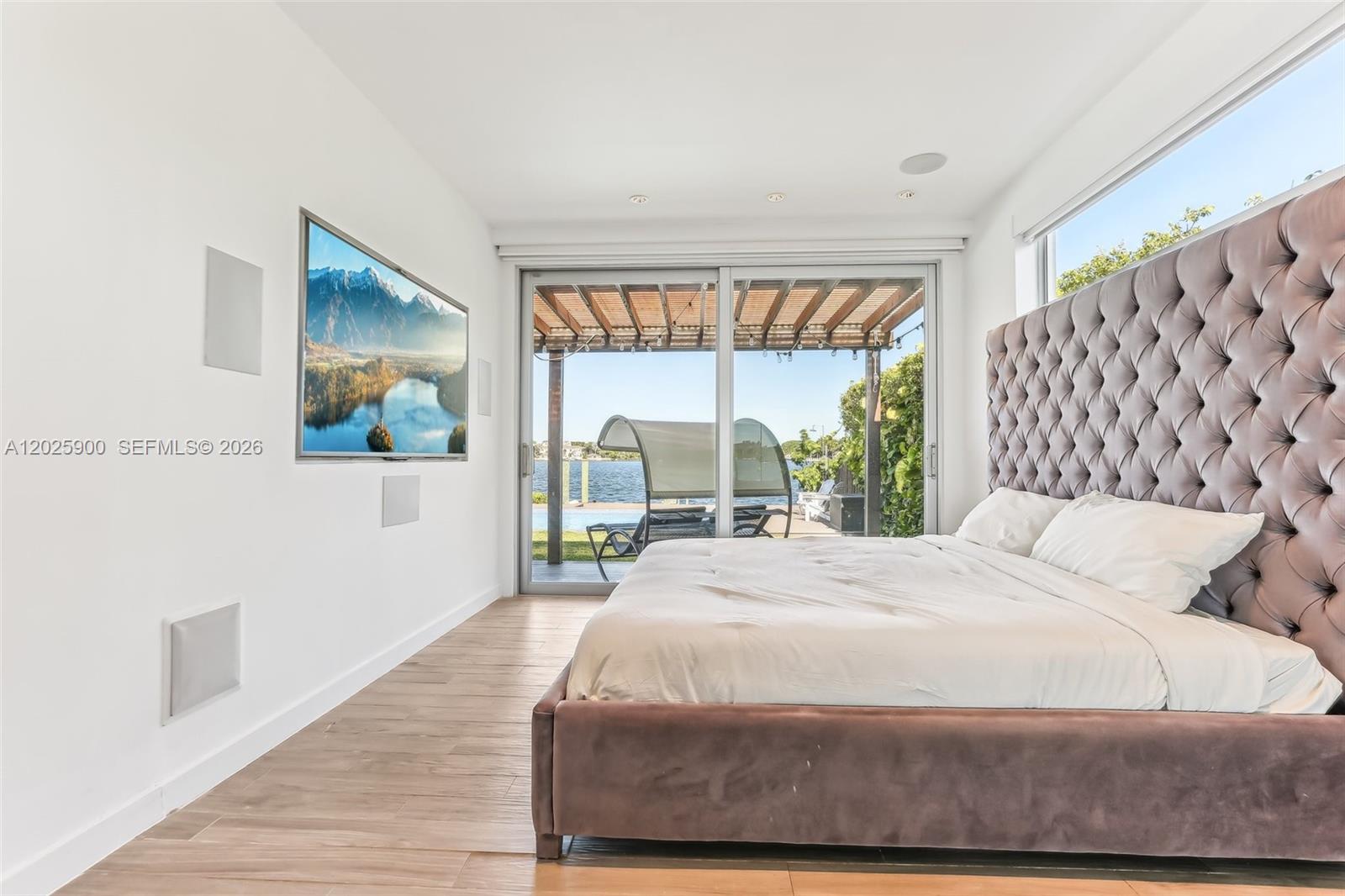 1231 Stillwater Dr, Miami Beach FL 33141