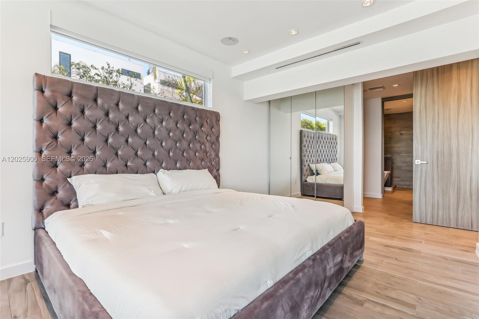 1231 Stillwater Dr, Miami Beach FL 33141