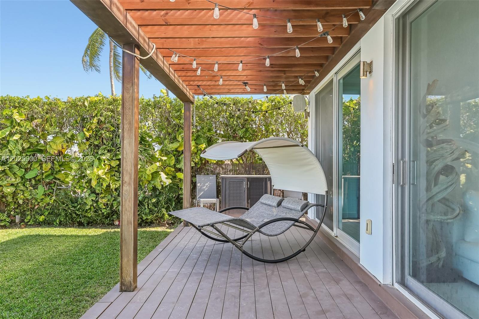 1231 Stillwater Dr, Miami Beach FL 33141