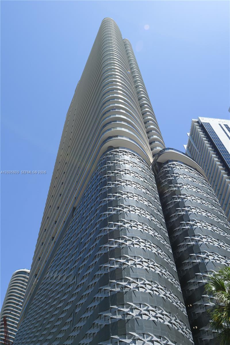 1000 Brickell #2014, Miami FL 33131