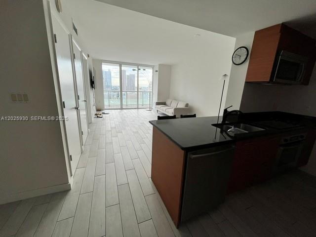 50 Biscayne Blvd #2105, Miami FL 33132