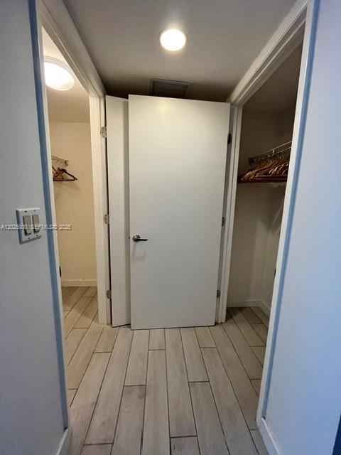 50 Biscayne Blvd #2105, Miami FL 33132