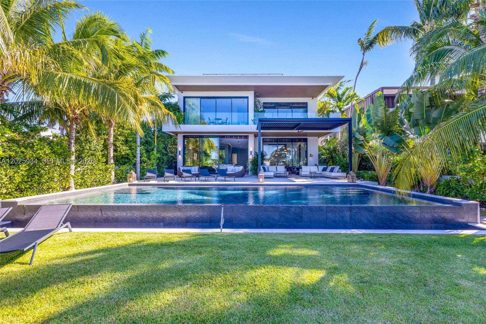 200 W Rivo Alto Dr, Miami Beach FL 33139