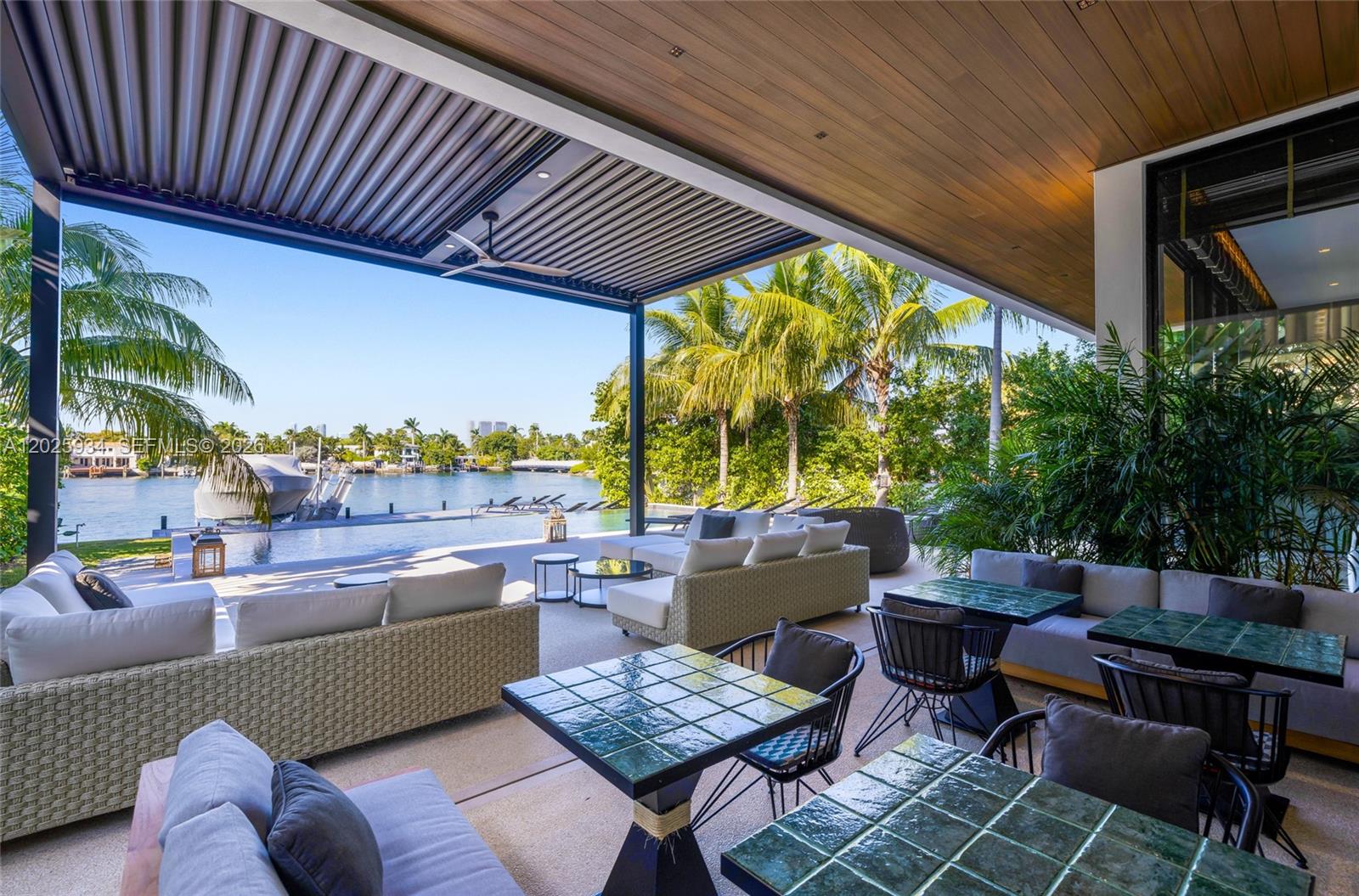200 W Rivo Alto Dr, Miami Beach FL 33139