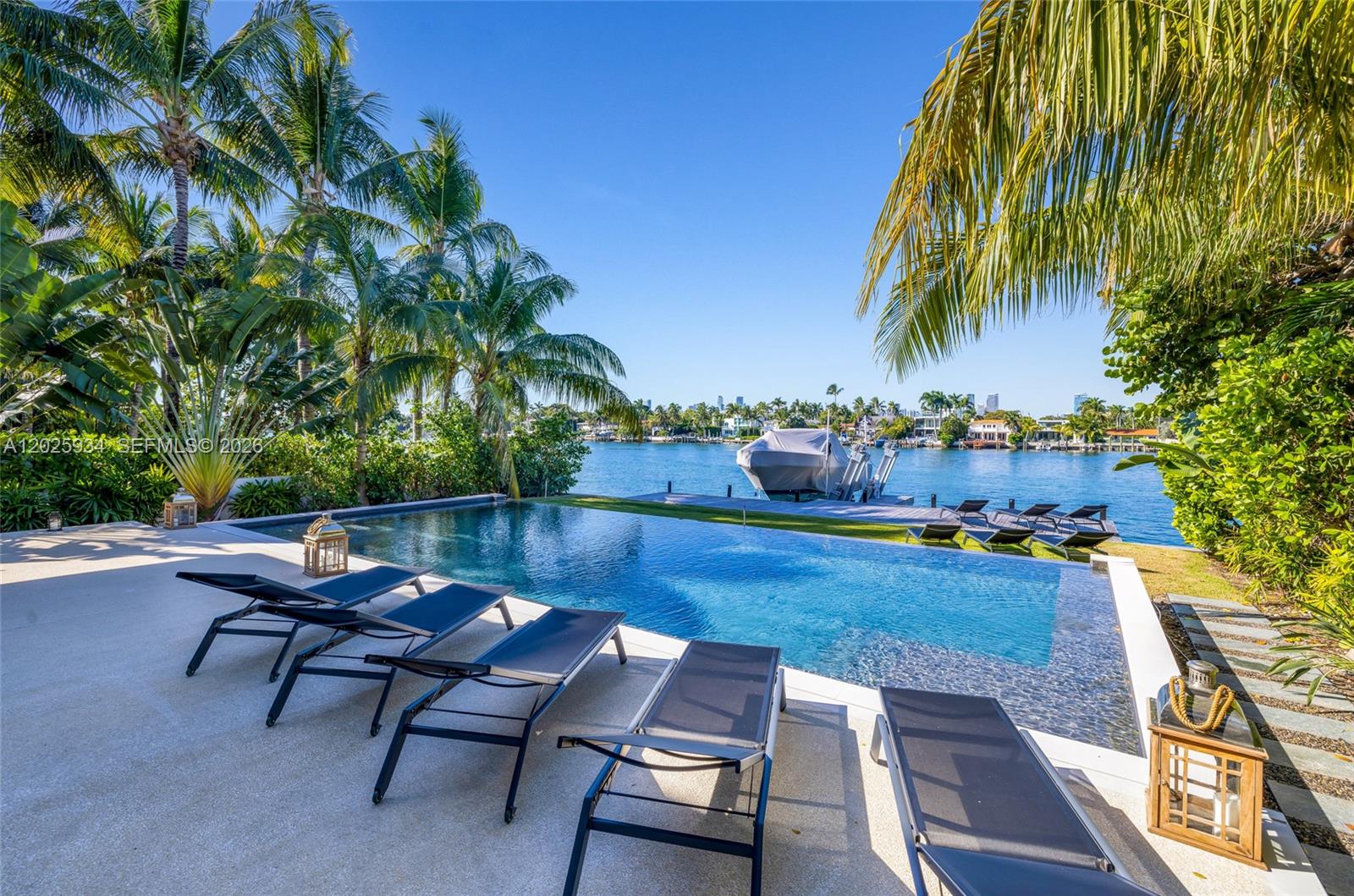 200 W Rivo Alto Dr, Miami Beach FL 33139