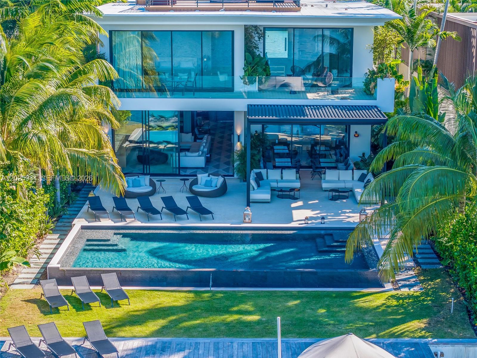 200 W Rivo Alto Dr, Miami Beach FL 33139