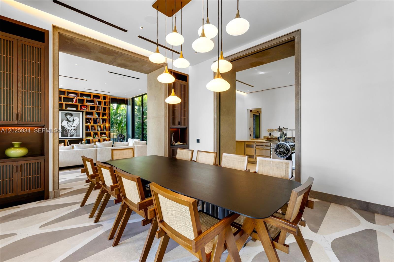 200 W Rivo Alto Dr, Miami Beach FL 33139