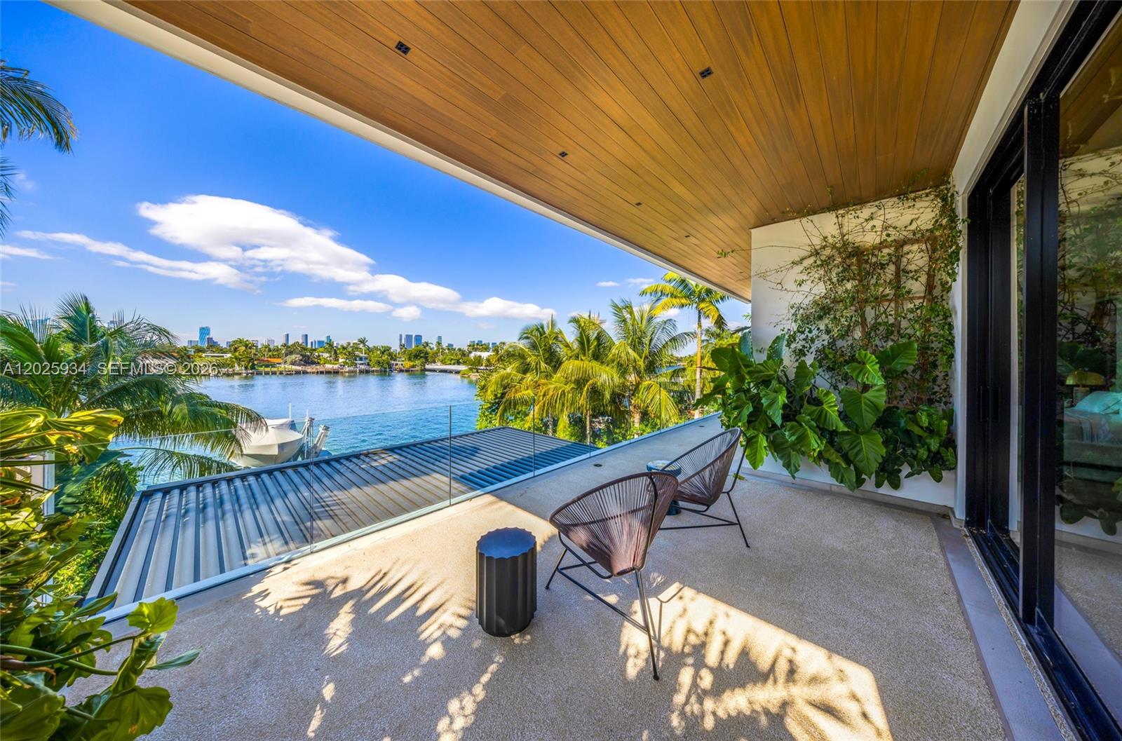 200 W Rivo Alto Dr, Miami Beach FL 33139