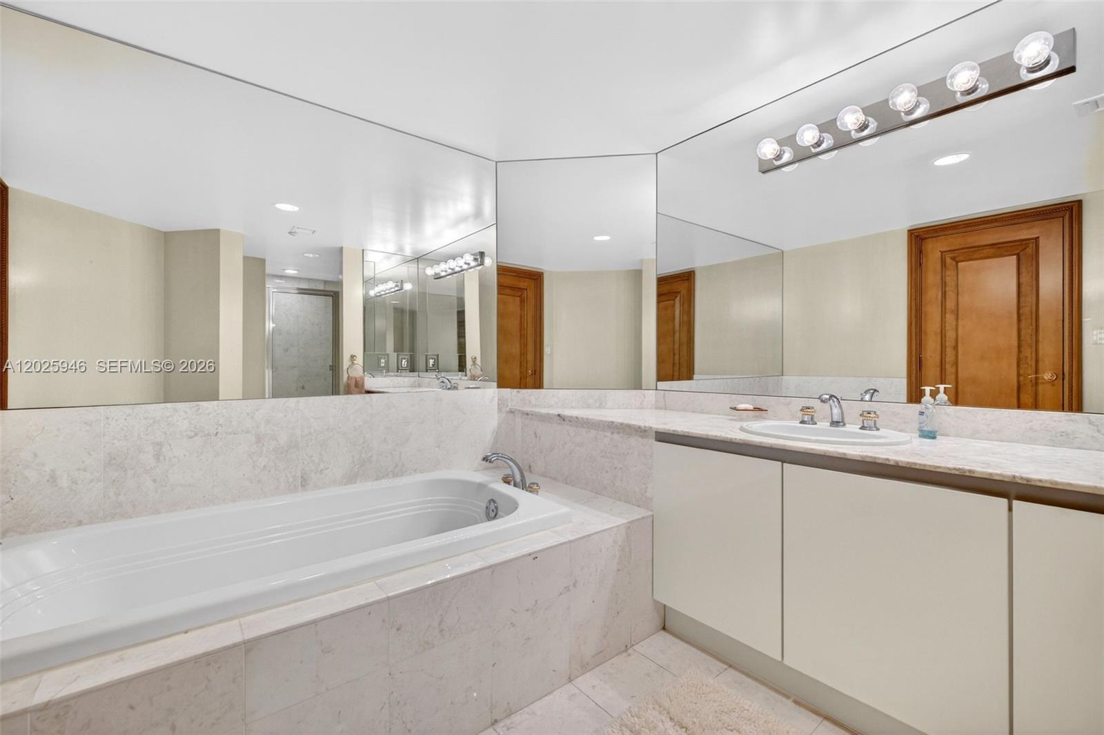 2600 Island Blvd #1202, Aventura FL 33160