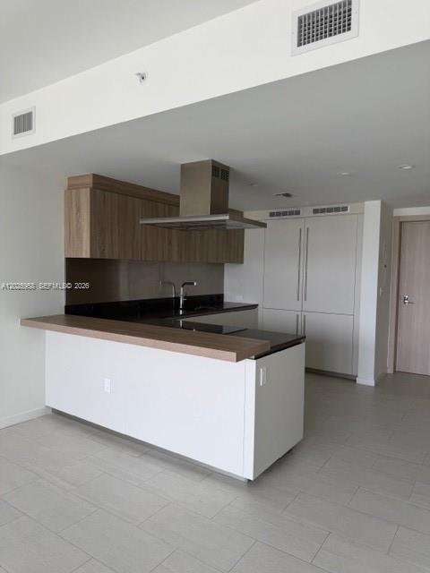 1000 Brickell Plz #2104, Miami FL 33131