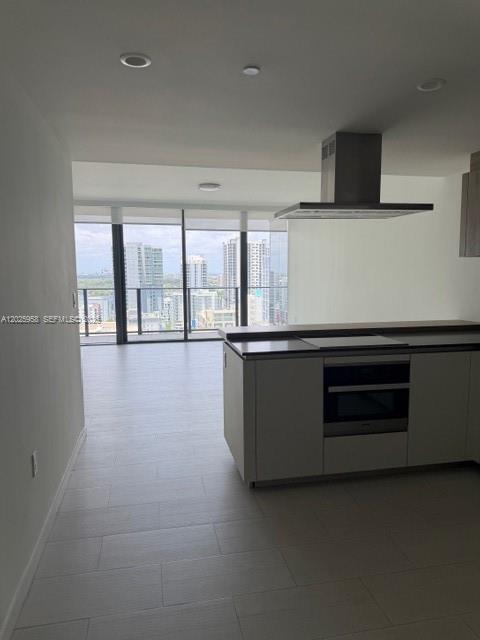 1000 Brickell Plz #2104, Miami FL 33131