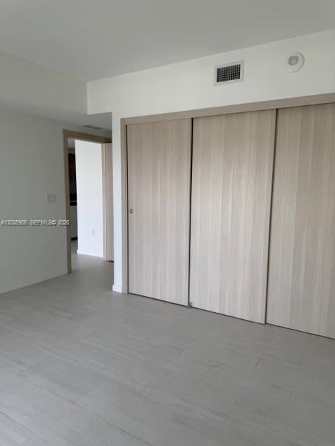 1000 Brickell Plz #2104, Miami FL 33131