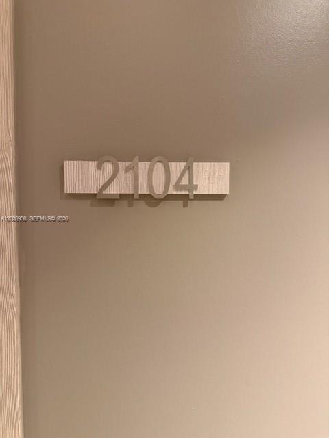 1000 Brickell Plz #2104, Miami FL 33131