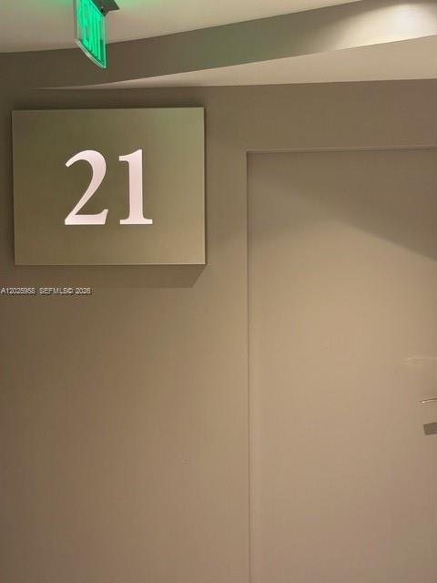 1000 Brickell Plz #2104, Miami FL 33131