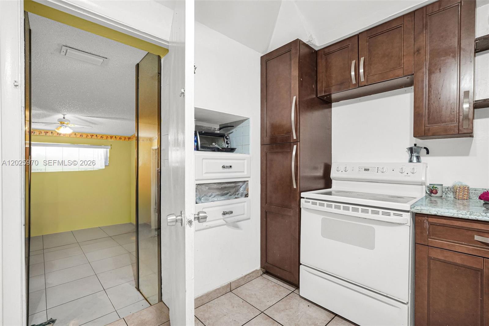 5065 SW 90th Ct, Miami FL 33165