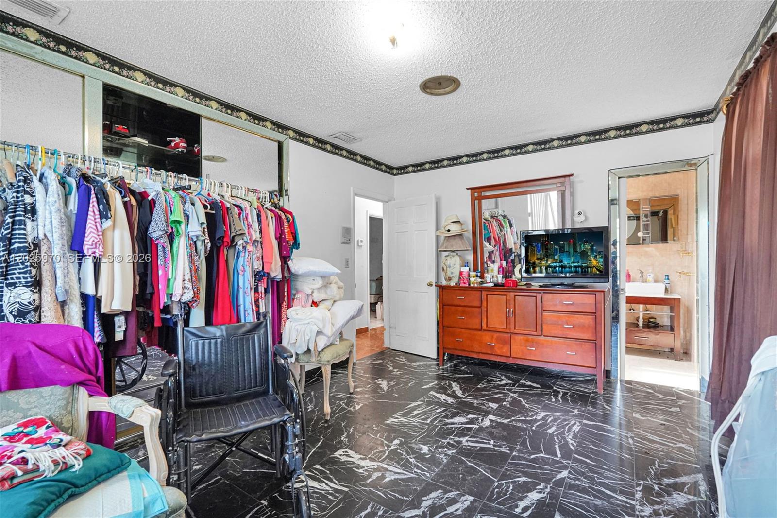 5065 SW 90th Ct, Miami FL 33165