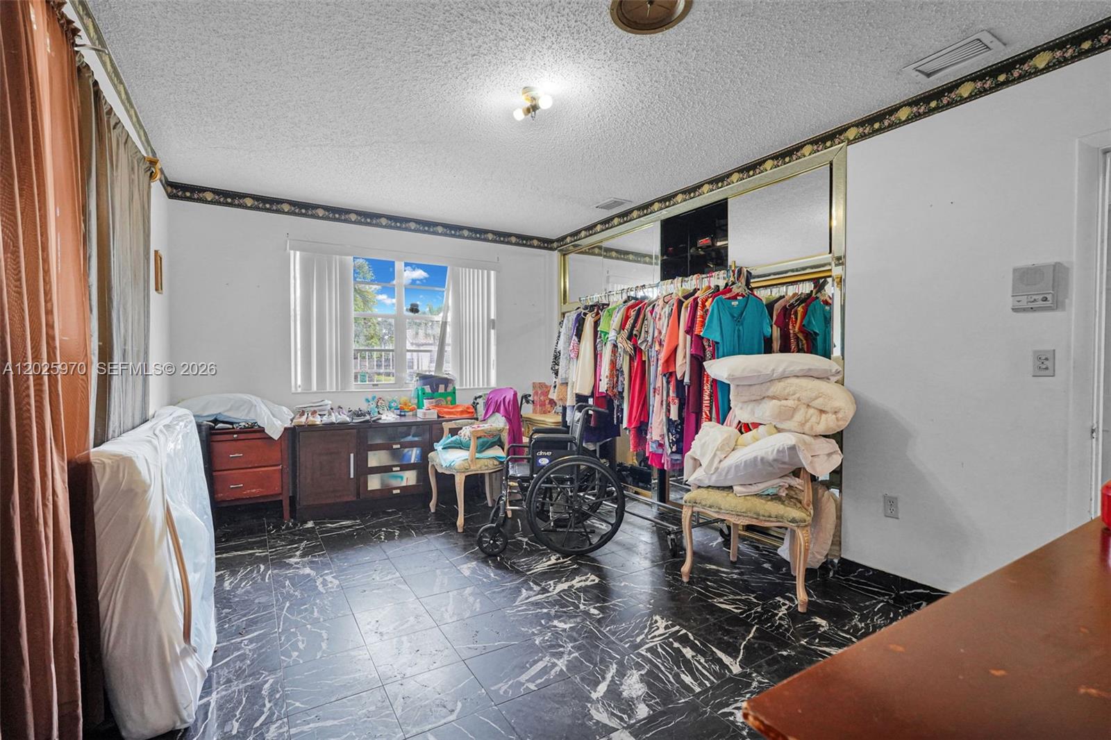 5065 SW 90th Ct, Miami FL 33165