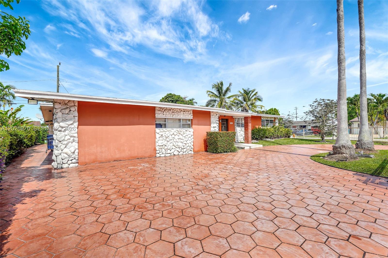 5065 SW 90th Ct, Miami FL 33165