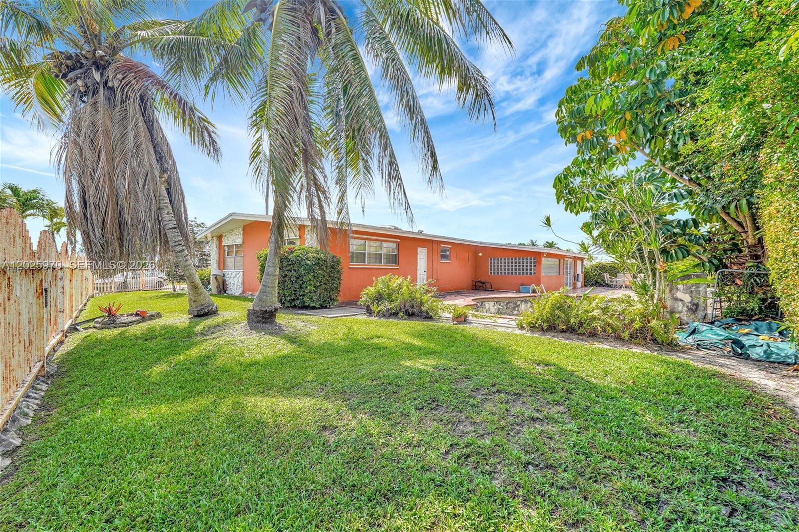 5065 SW 90th Ct, Miami FL 33165