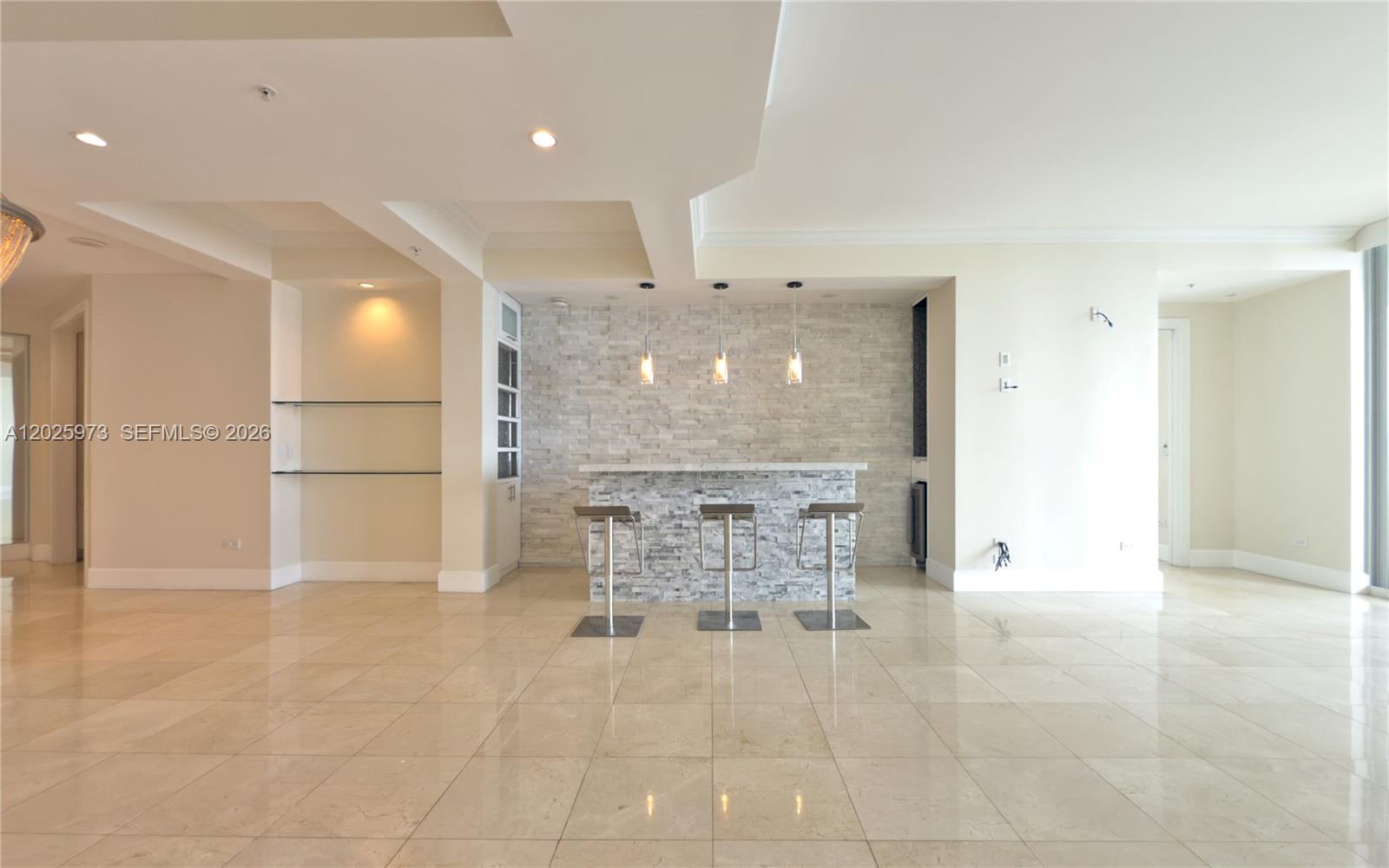 848 Brickell Key Dr #306, Miami FL 33131