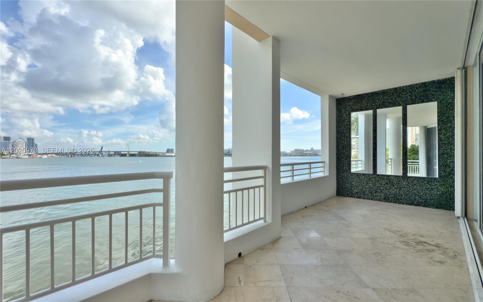 848 Brickell Key Dr #306, Miami FL 33131