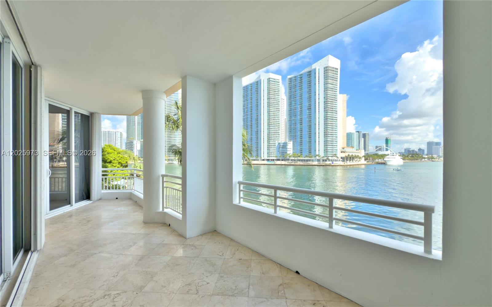 848 Brickell Key Dr #306, Miami FL 33131
