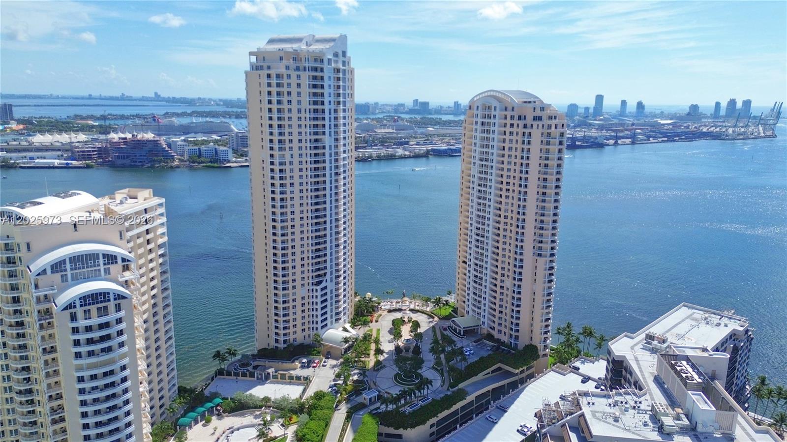 848 Brickell Key Dr #306, Miami FL 33131