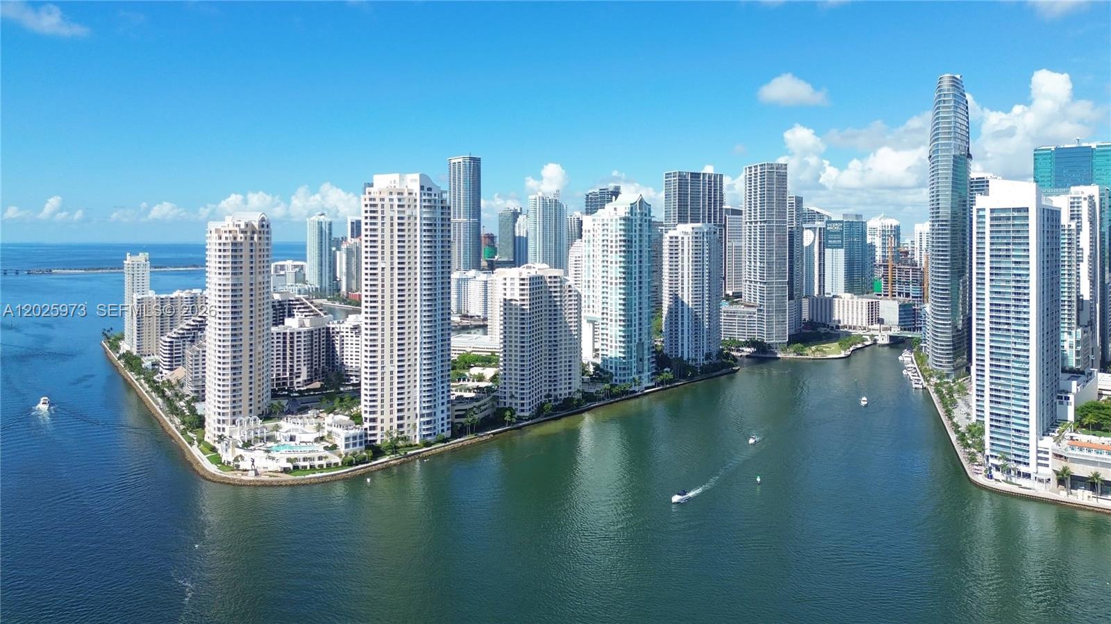 848 Brickell Key Dr #306, Miami FL 33131