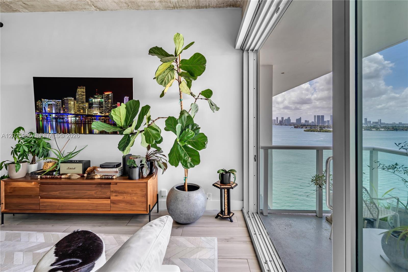 1000 West Ave #PH23, Miami Beach FL 33139