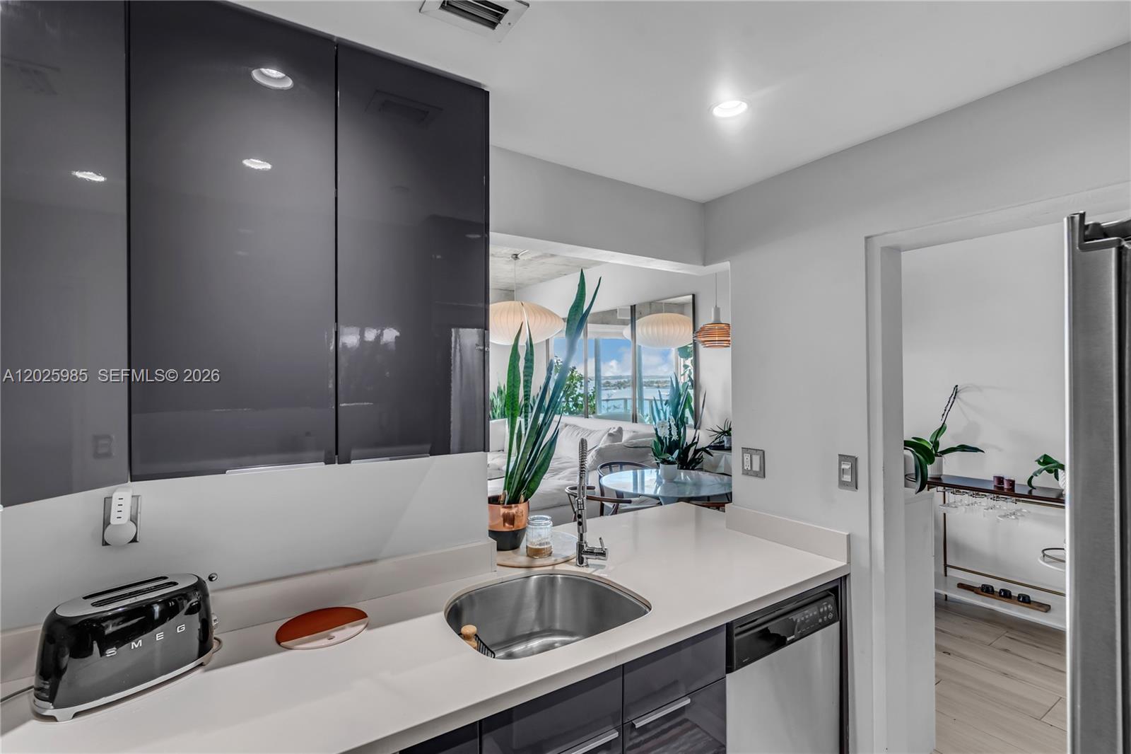 1000 West Ave #PH23, Miami Beach FL 33139