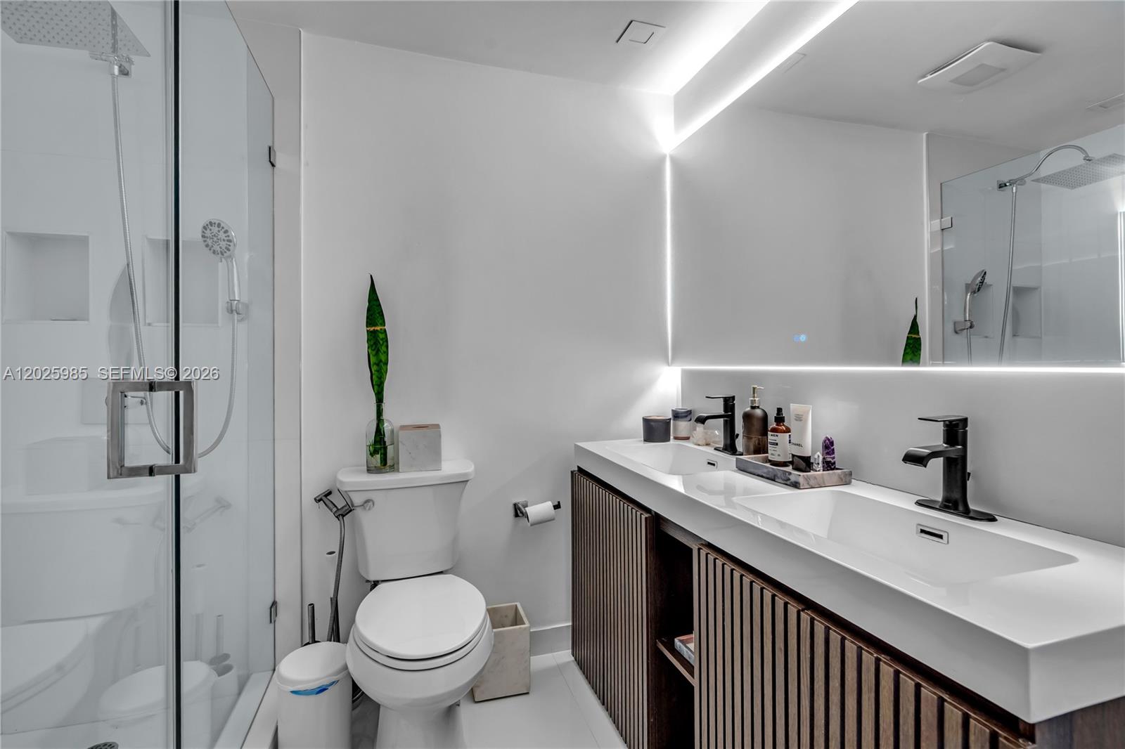 1000 West Ave #PH23, Miami Beach FL 33139