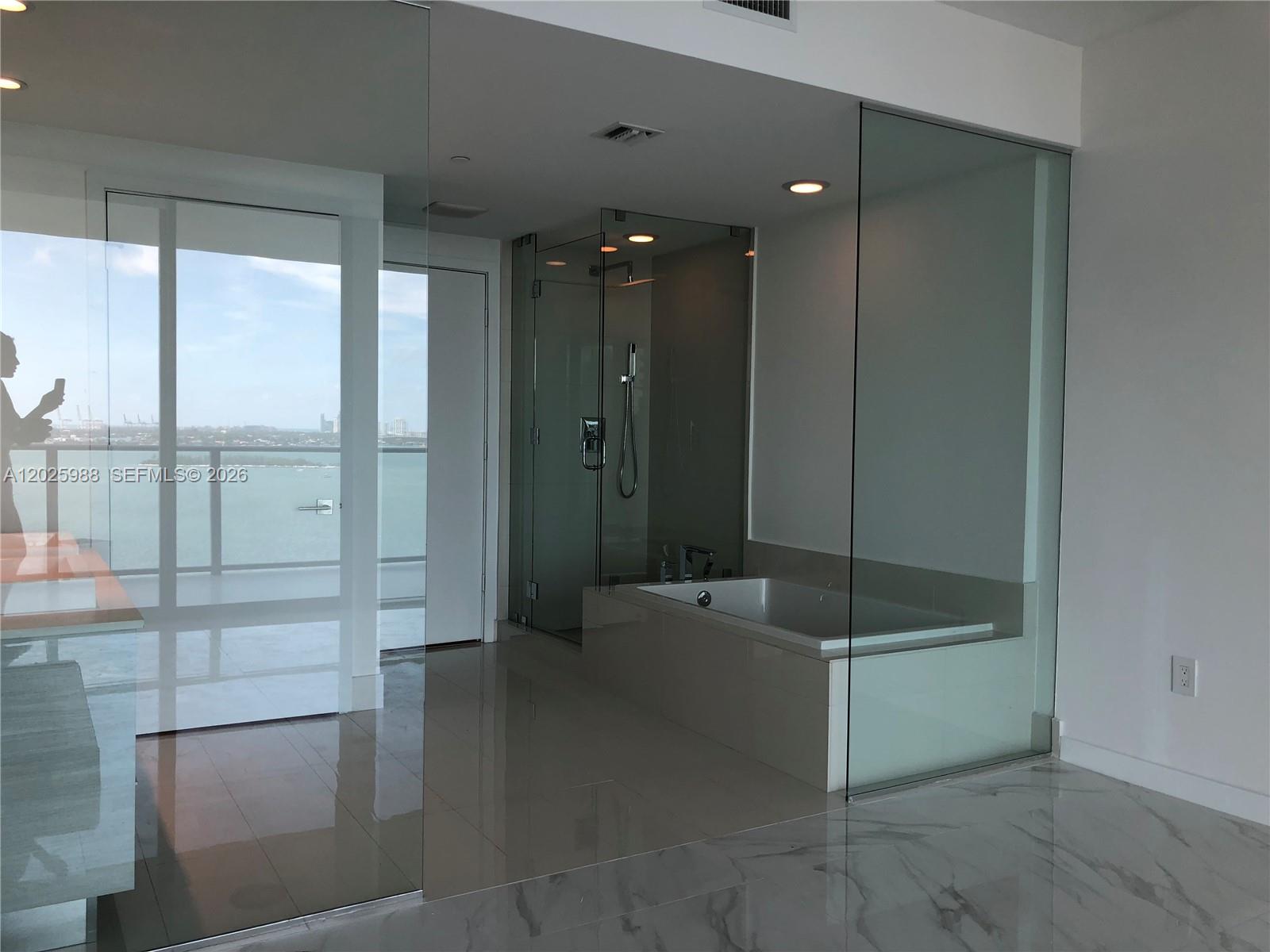 650 NE 32 #1605, Miami FL 33137